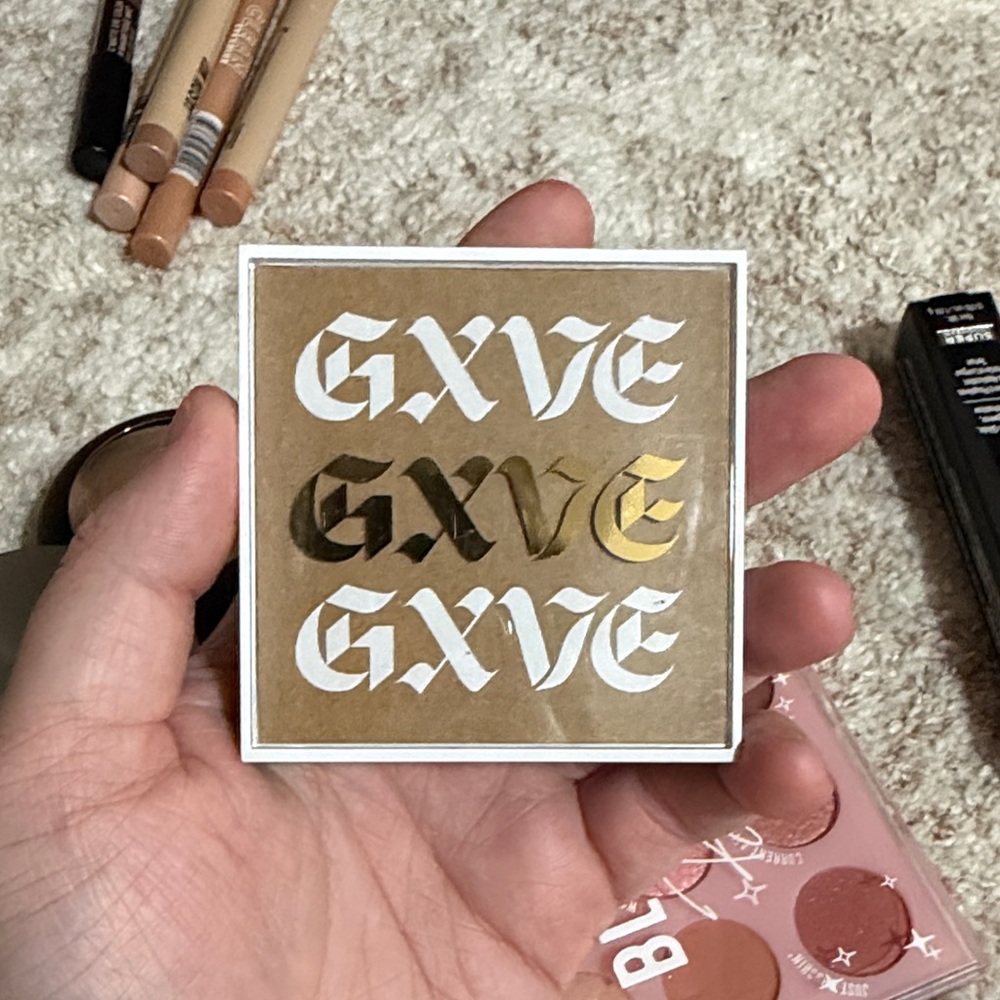 GXVE Eye See In Color Simple Kind of Life Eyeshadow Palette Faithful Obsessed